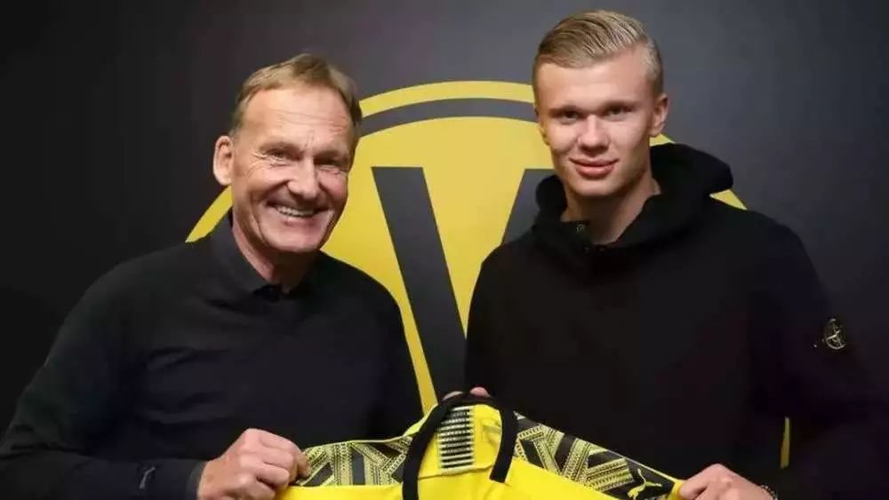 瓜帅：我们要拿98分才能英超夺冠；与摄影师冲突后马上道歉了