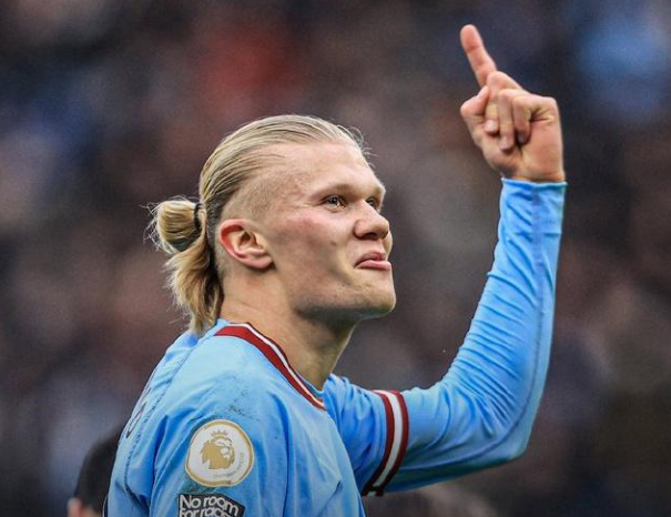 因马来西亚违规归化被禁赛，记者：卡利美洲考虑解约霍尔加多